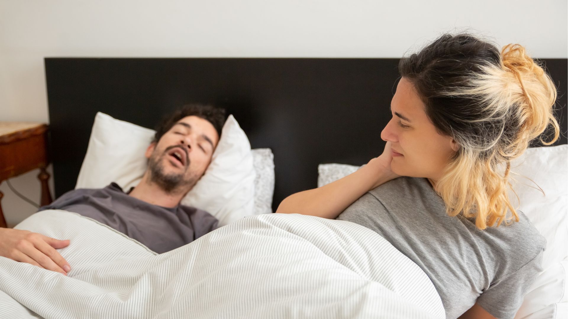 22 Signs You Need a Snoring Mouthpiece Tonight